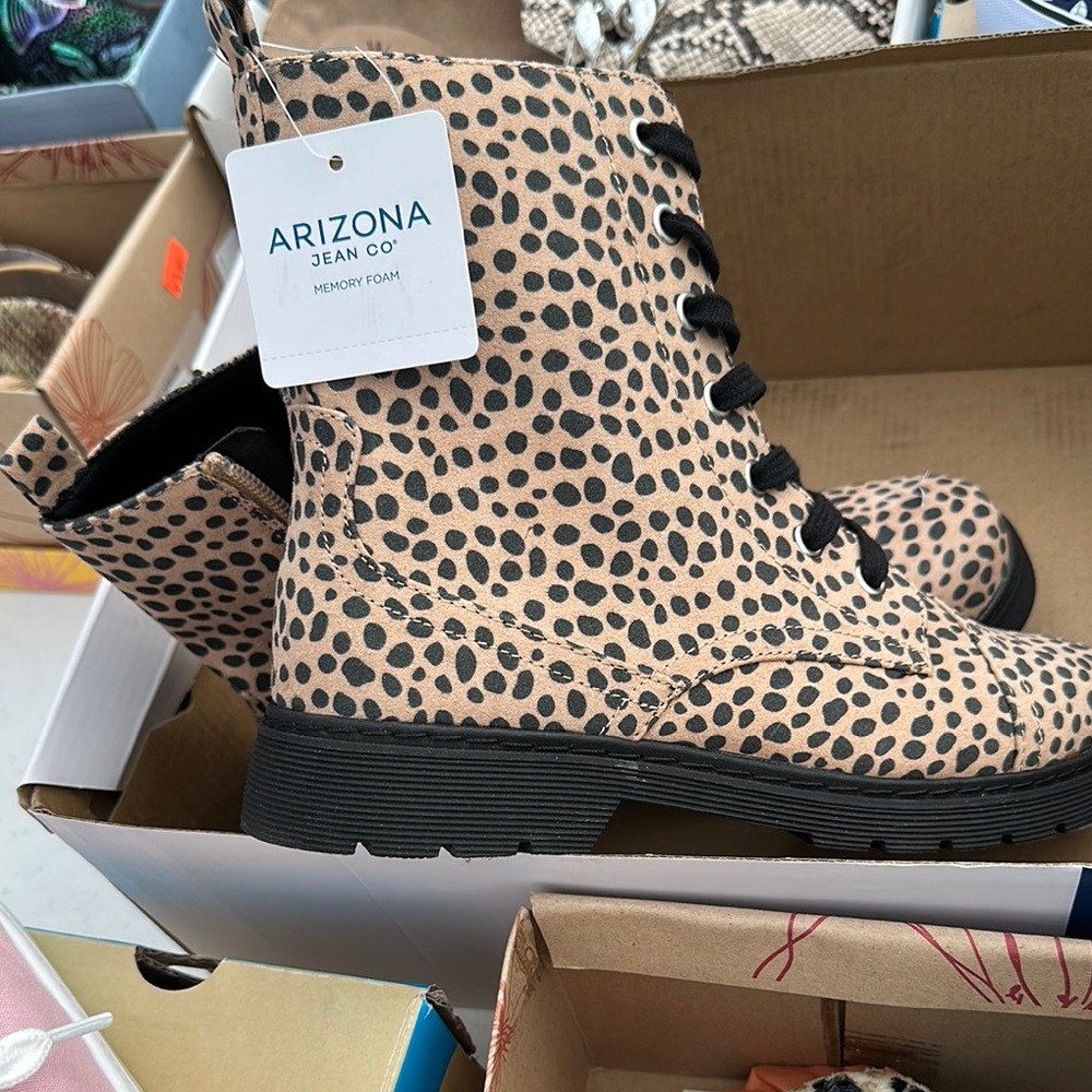 Women's Tan and Black Boots